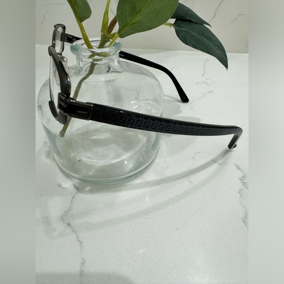 FENDI Women's Eyeglasses w/Side Logo Print w/Case & Card, NWOT - Picture 6 of 10
